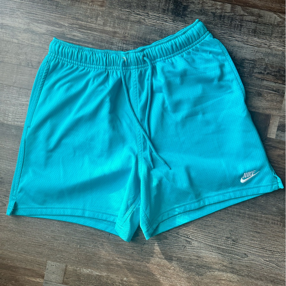 Nike Men’s Teal Athletic Shorts